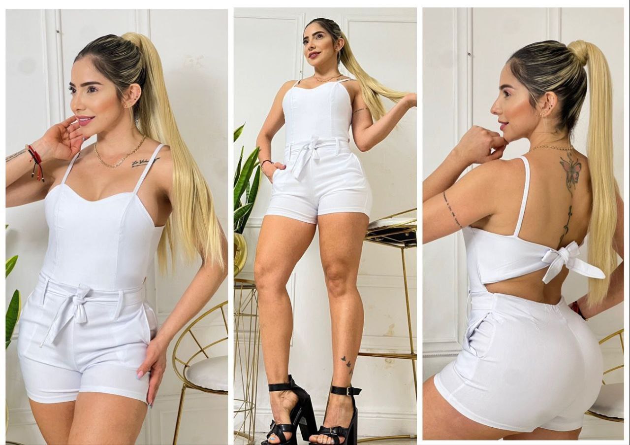 Enterizo corto moderno para mujer