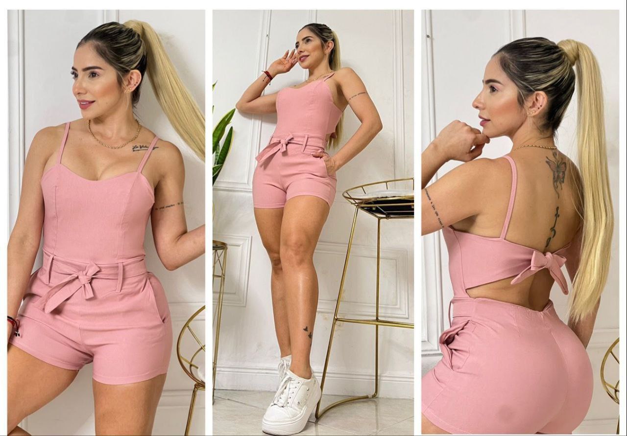 Enterizo corto moderno para mujer